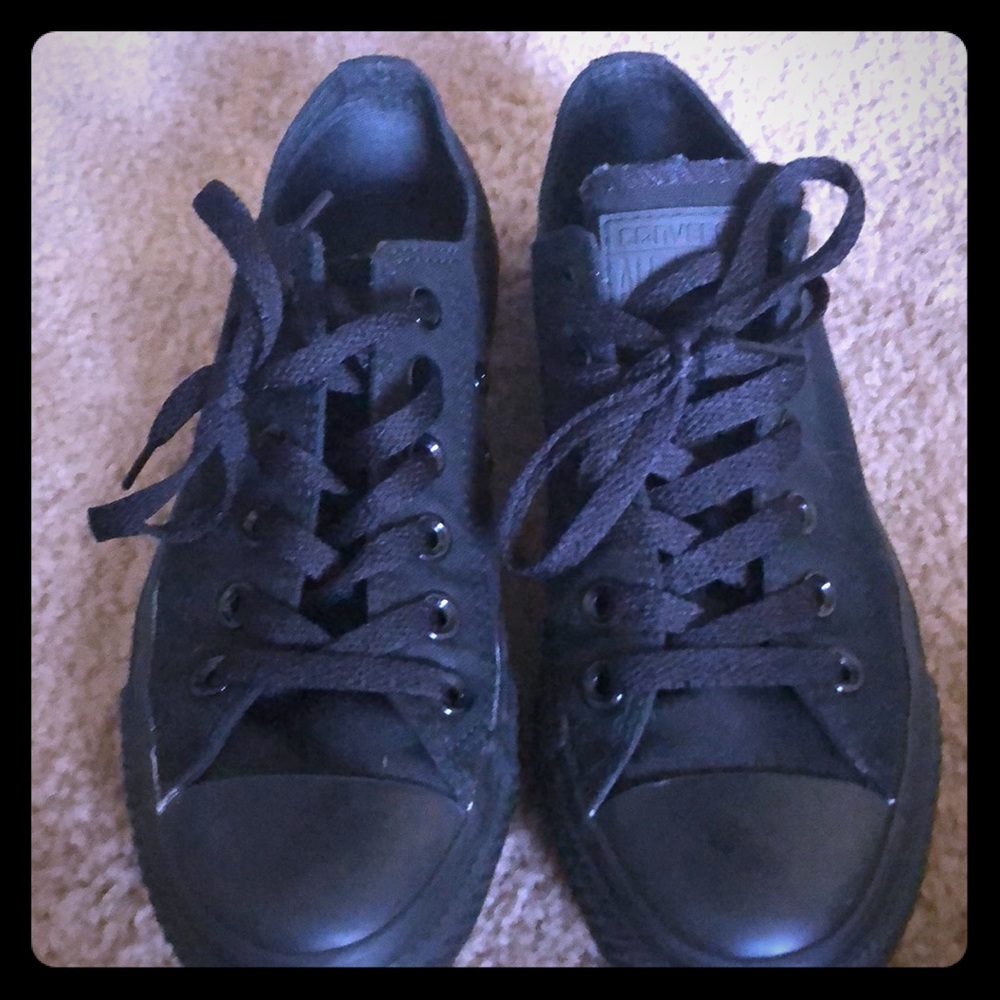 All black low top converse sneakers